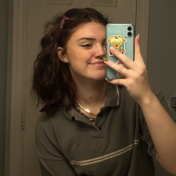 Meet your Posher, Morgan - Picture 2 of 3